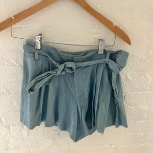 Parker shorts with tie